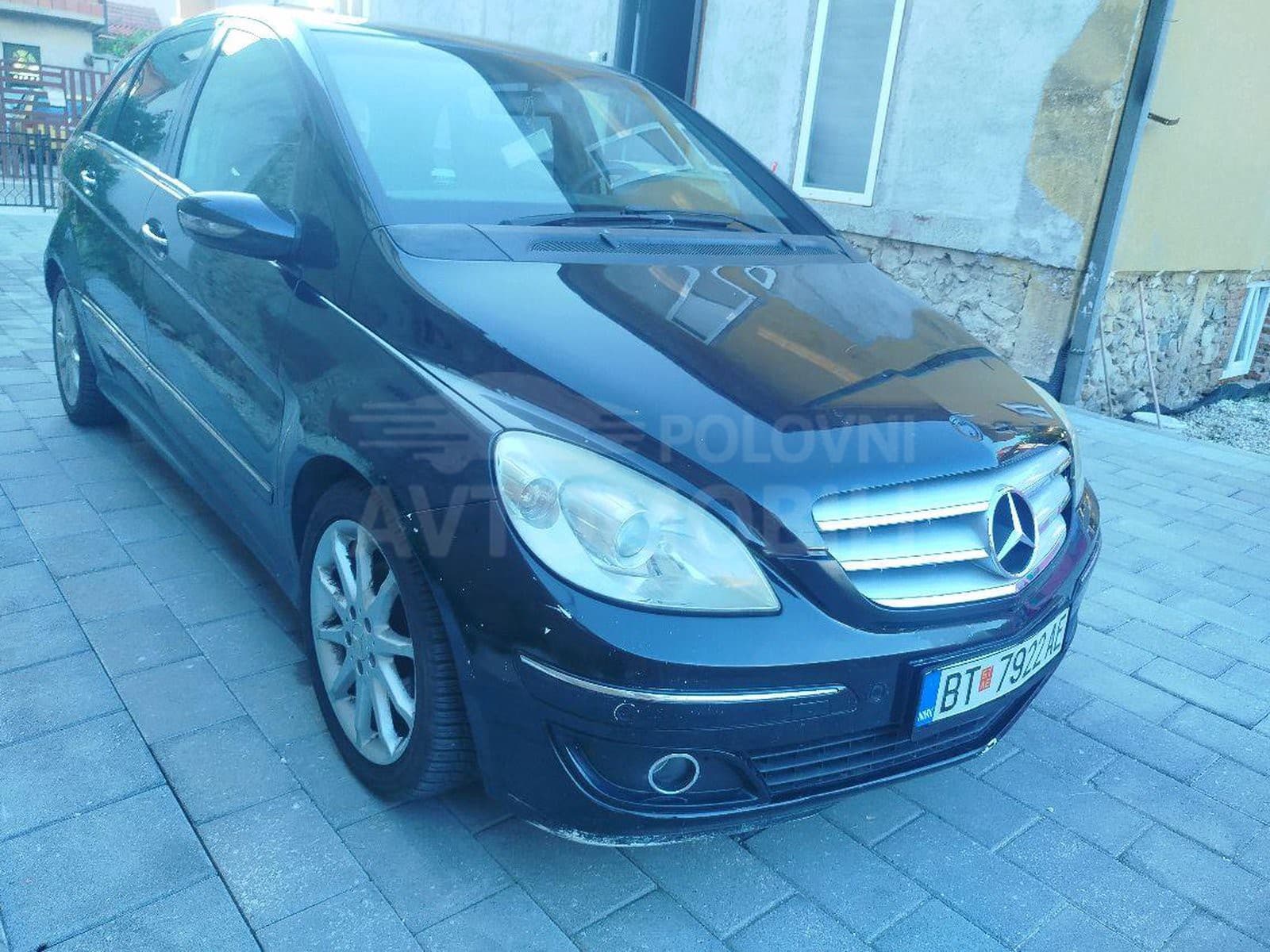 Mercedes B200